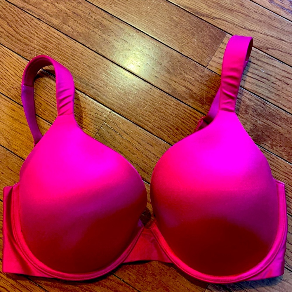 34DD Enhancing Shape Full Coverage